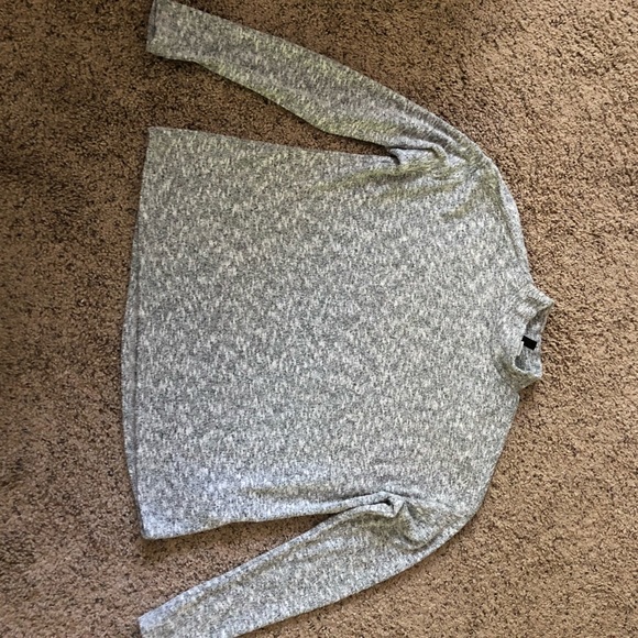 Grey turtleneck sweater - Picture 1 of 2